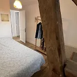 Authentique De Charme - Acces Direct Voie Verte Au Coeur De La Suisse Normande Apartamento *
