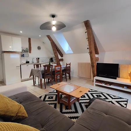Authentique De Charme - Acces Direct Voie Verte Au Coeur De La Suisse Normande Apartamento *