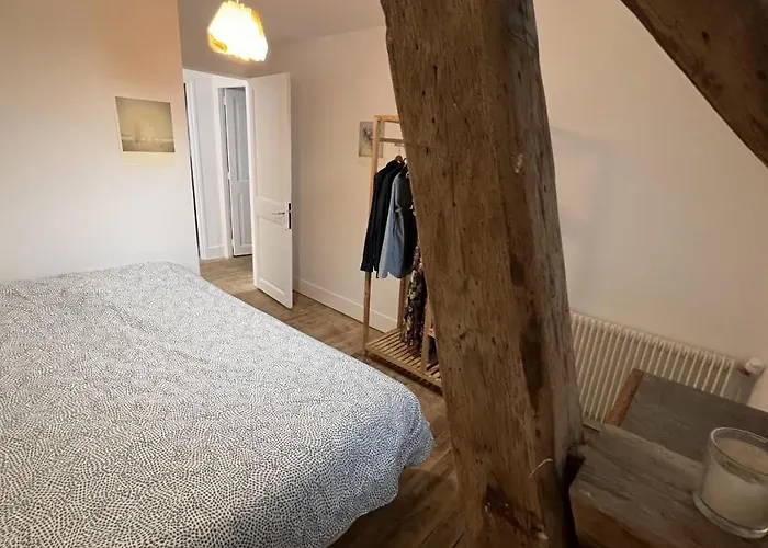 Authentique De Charme - Acces Direct Voie Verte Au Coeur De La Suisse Normande Apartamento *